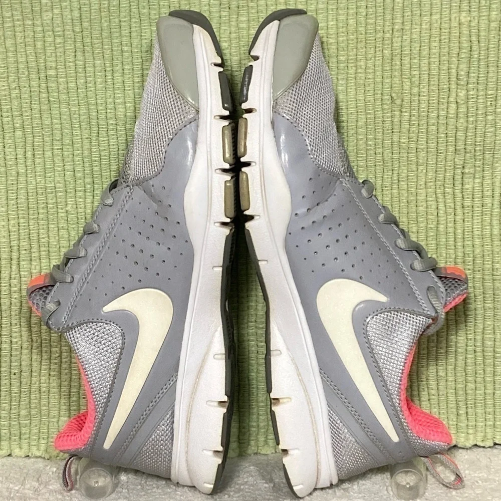 Nike Womens In Season TR Running Training Cushioned Grey Sneaker Shoes - Size 7